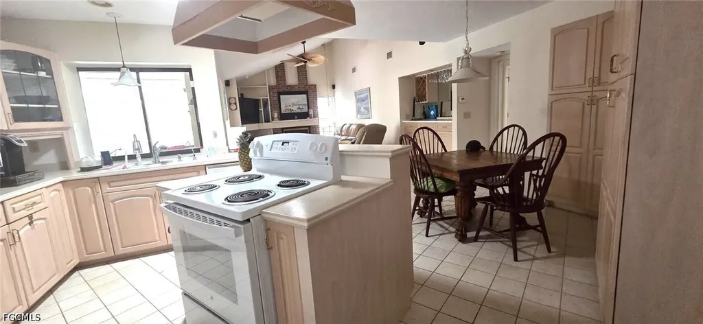 5869 Tallowood Circle Fort Myers FL 33919