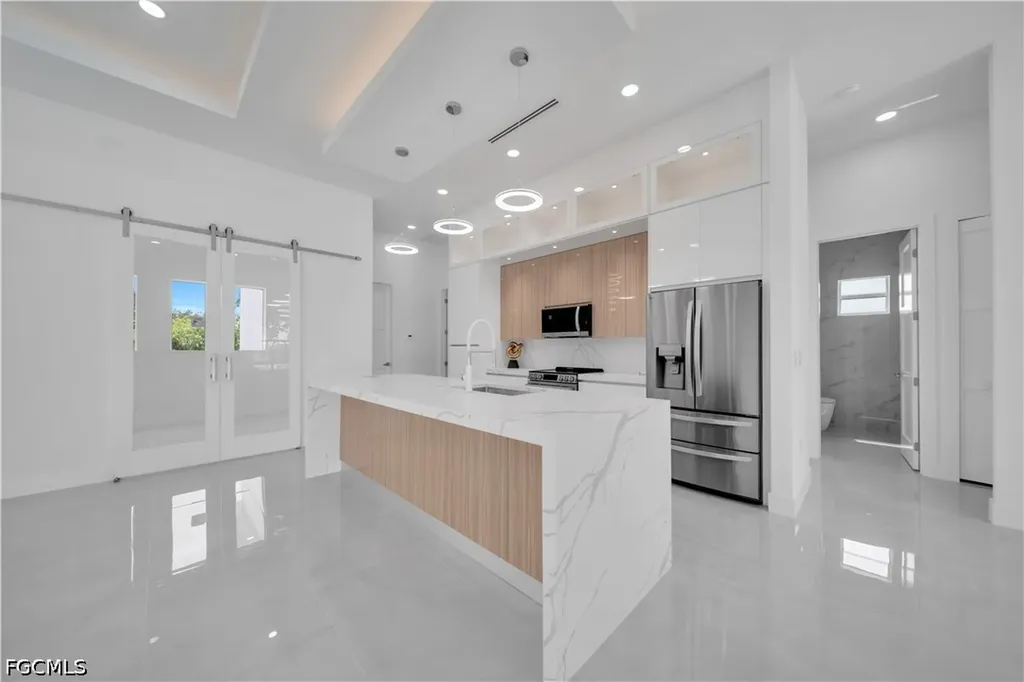 2900 41st Street SW Lehigh Acres FL 33976