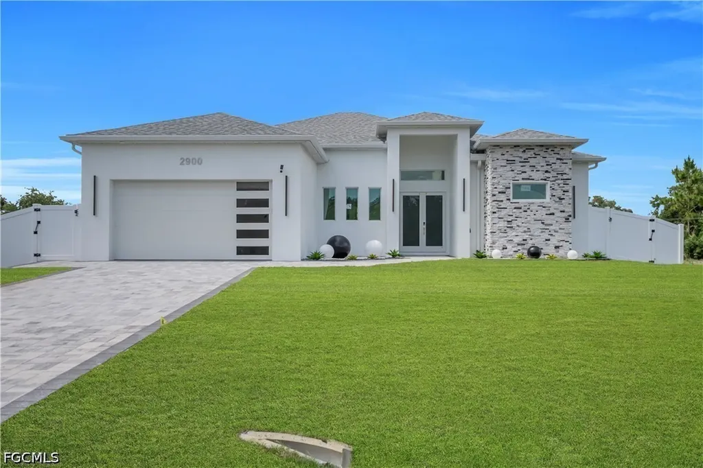 2900 41st Street SW Lehigh Acres FL 33976