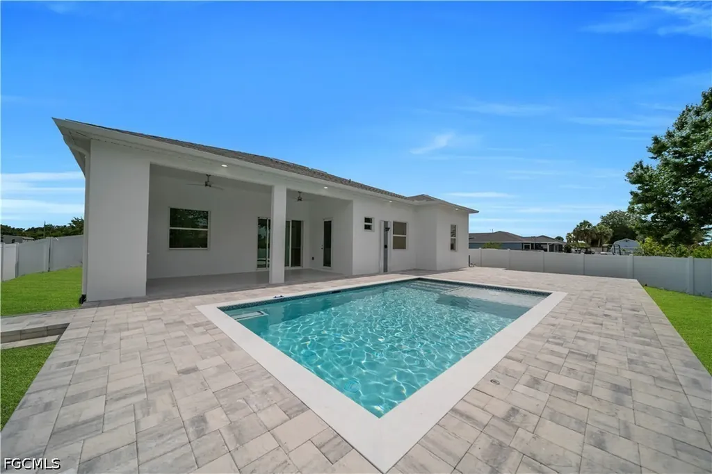 2900 41st Street SW Lehigh Acres FL 33976