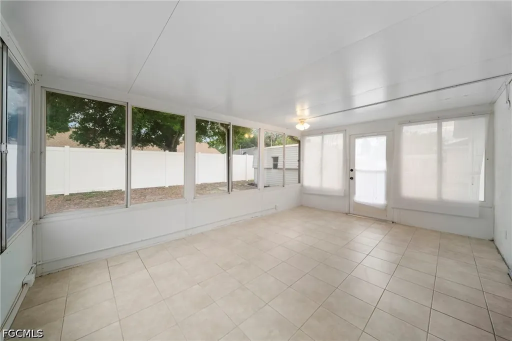 15624 Sunny Crest Lane Fort Myers FL 33905