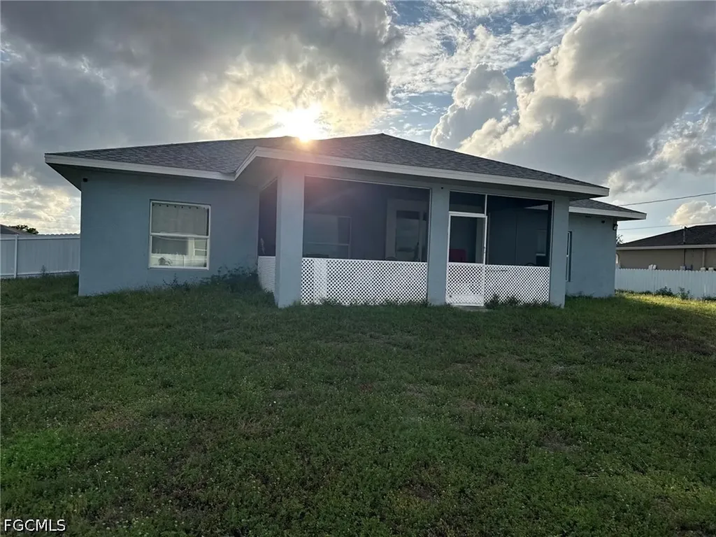937 NW 7th Place Cape Coral FL 33993
