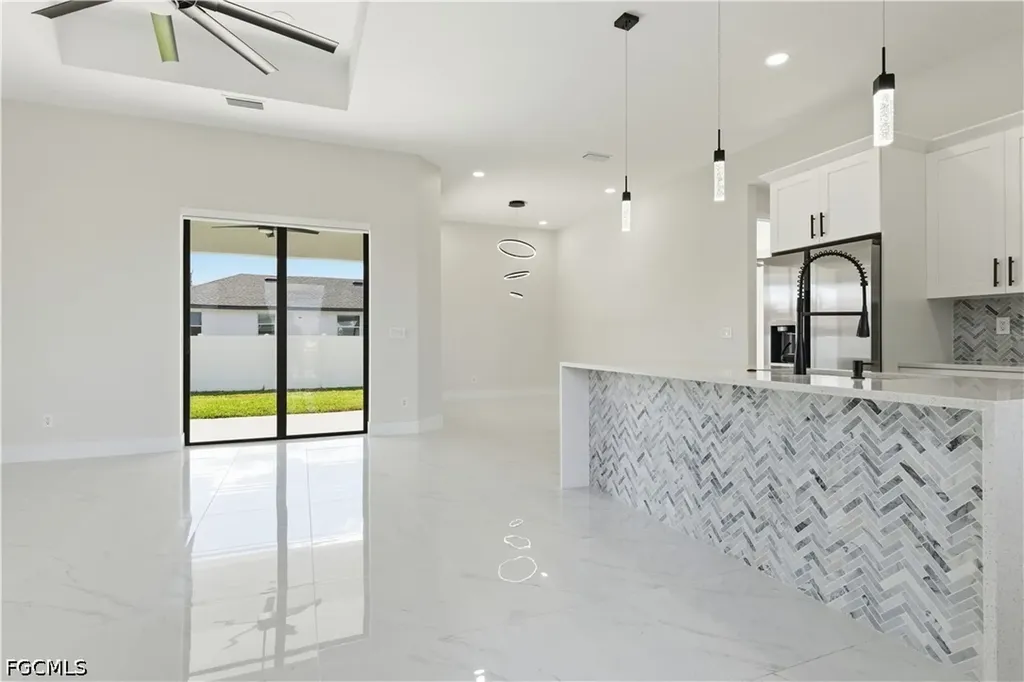 1442 NE 33rd Lane Cape Coral FL 33909