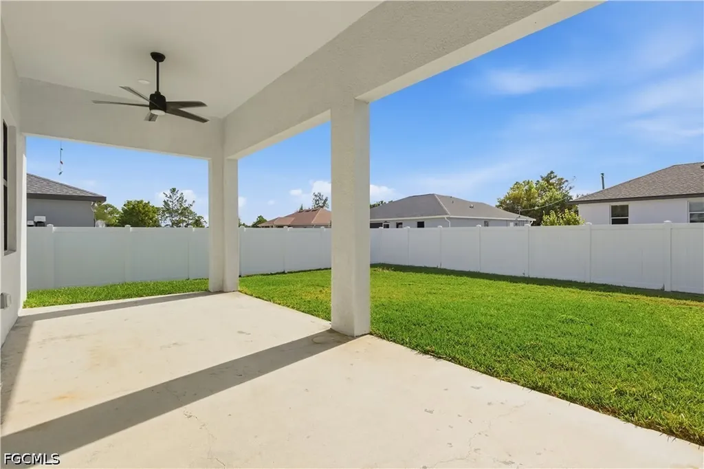 1442 NE 33rd Lane Cape Coral FL 33909