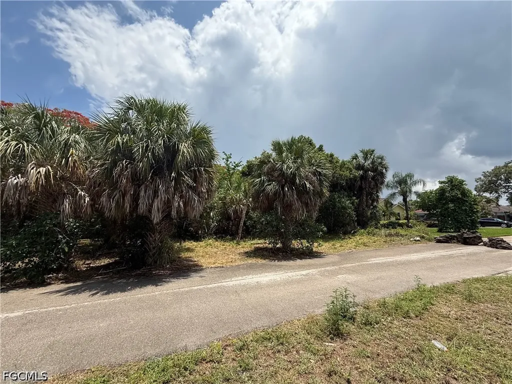 27815 Lime Street Bonita Springs FL 34135