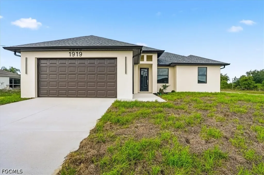 1919 Crawford Avenue N Lehigh Acres FL 33971