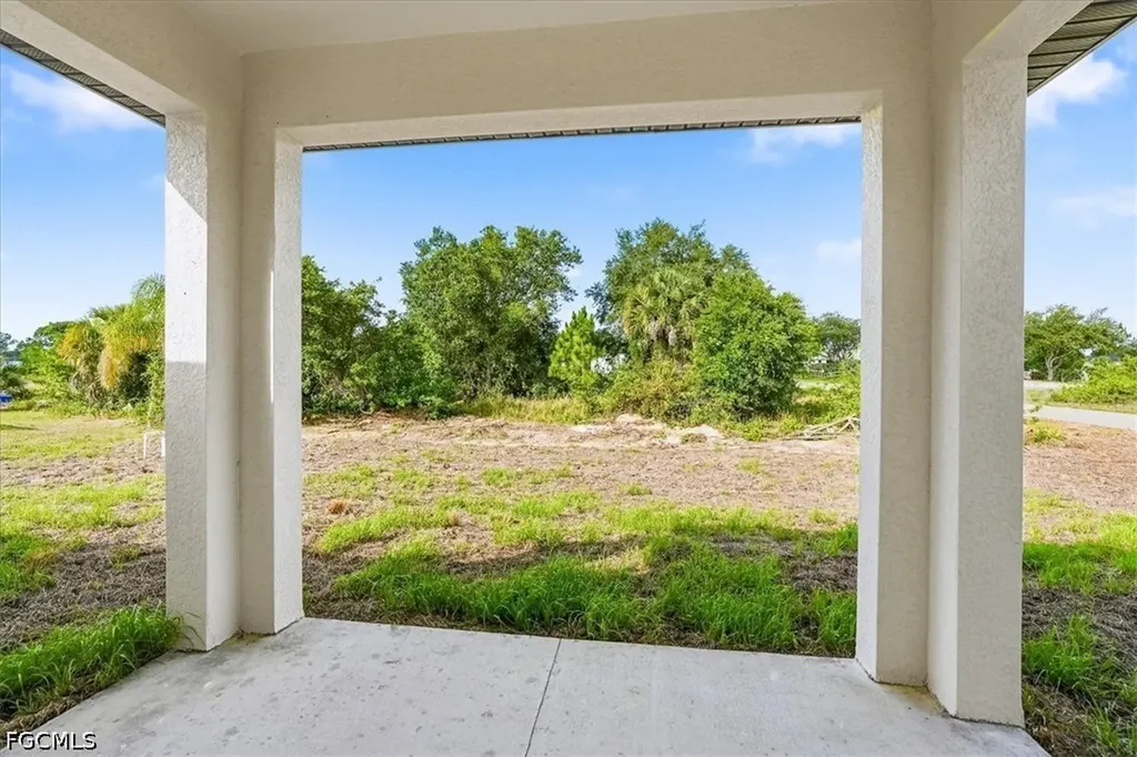 1919 Crawford Avenue N Lehigh Acres FL 33971
