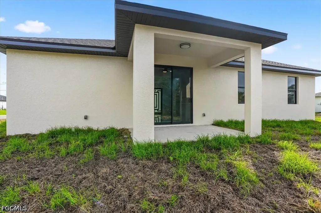 1919 Crawford Avenue N Lehigh Acres FL 33971