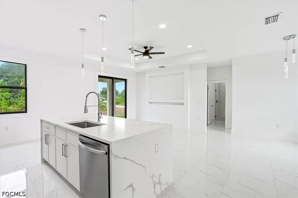 1919 Crawford Avenue N Lehigh Acres FL 33971