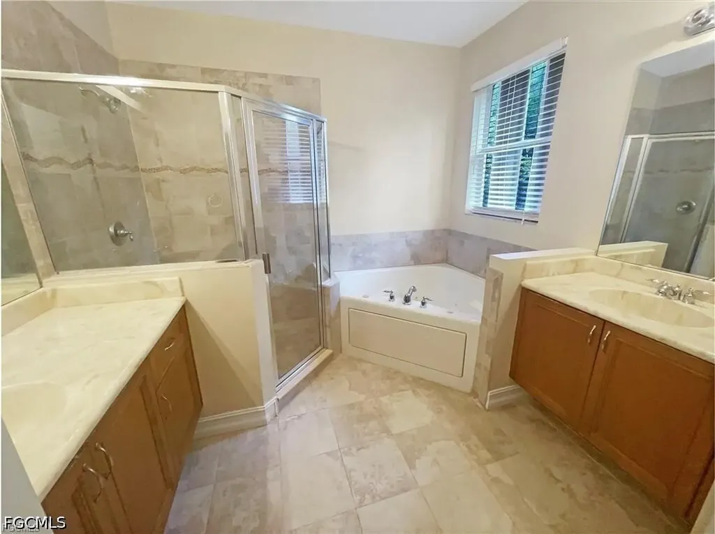 10257 S Silver Palm Drive Estero FL 33928