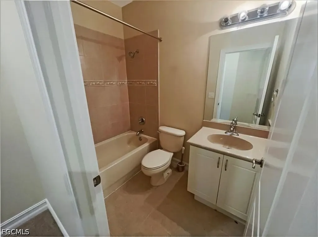 10257 S Silver Palm Drive Estero FL 33928