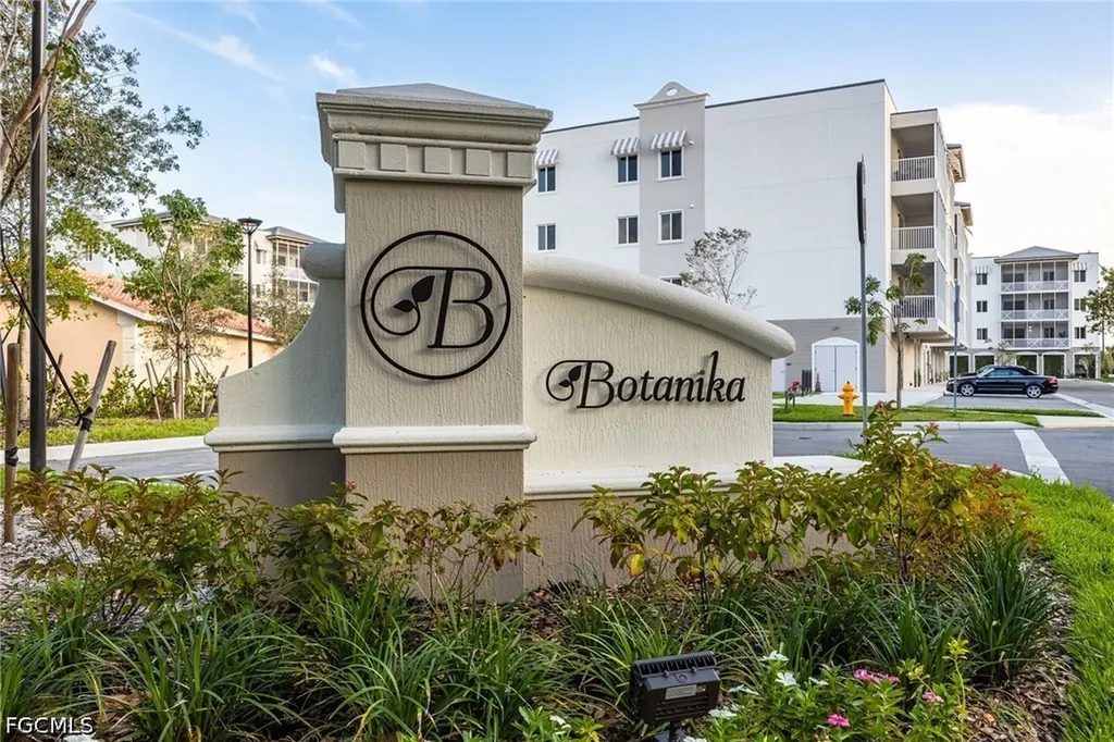 26589 Rosewood Pointe Drive Bonita Springs FL 34135