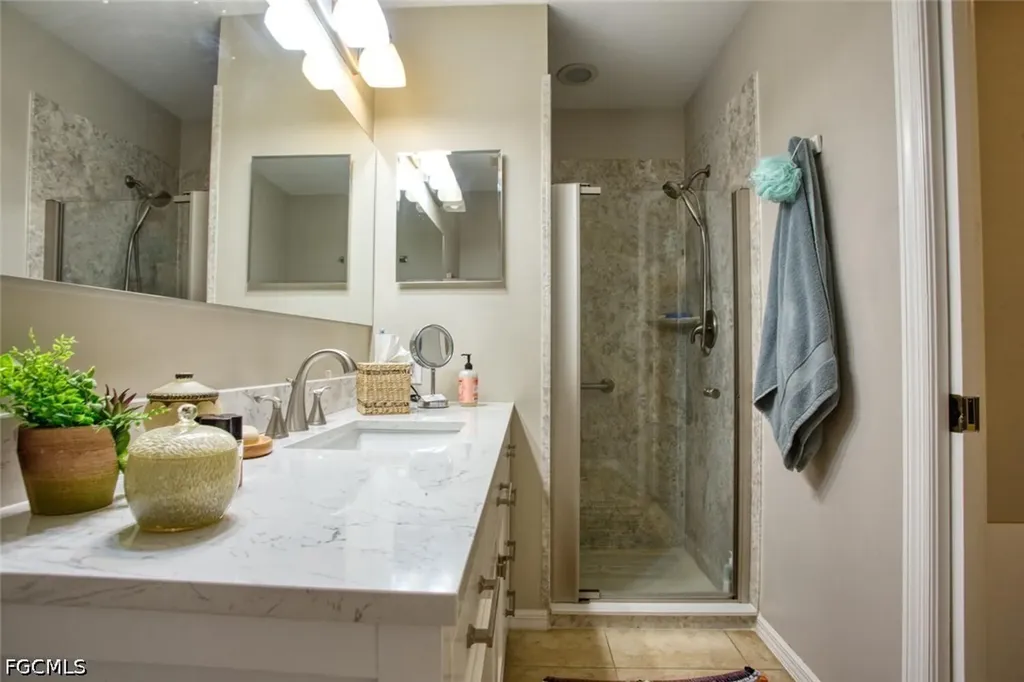 8076 Queen Palm Lane Fort Myers FL 33966