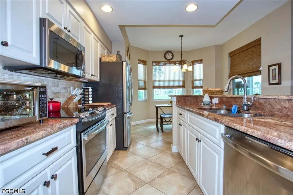 8076 Queen Palm Lane Fort Myers FL 33966