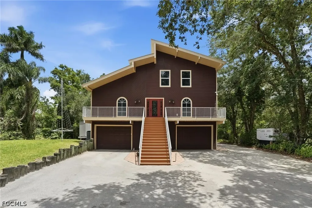 Fort Myers FL, 4210 Fulton Circle