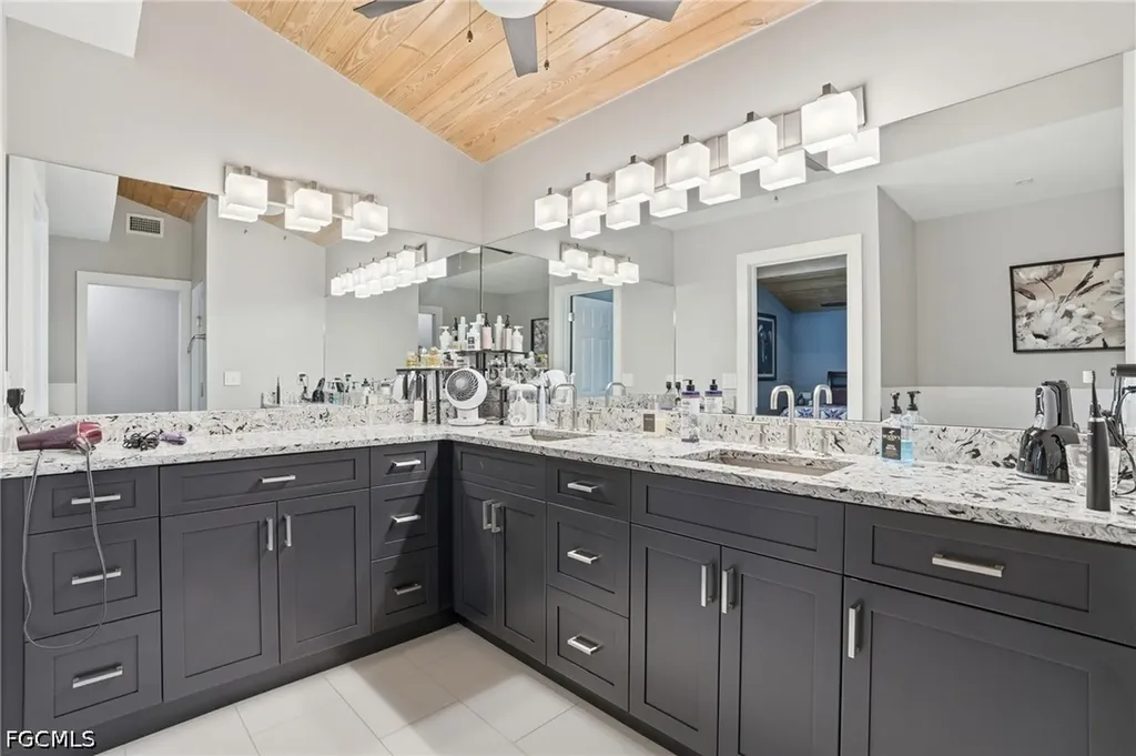 4210 Fulton Circle Fort Myers FL 33905
