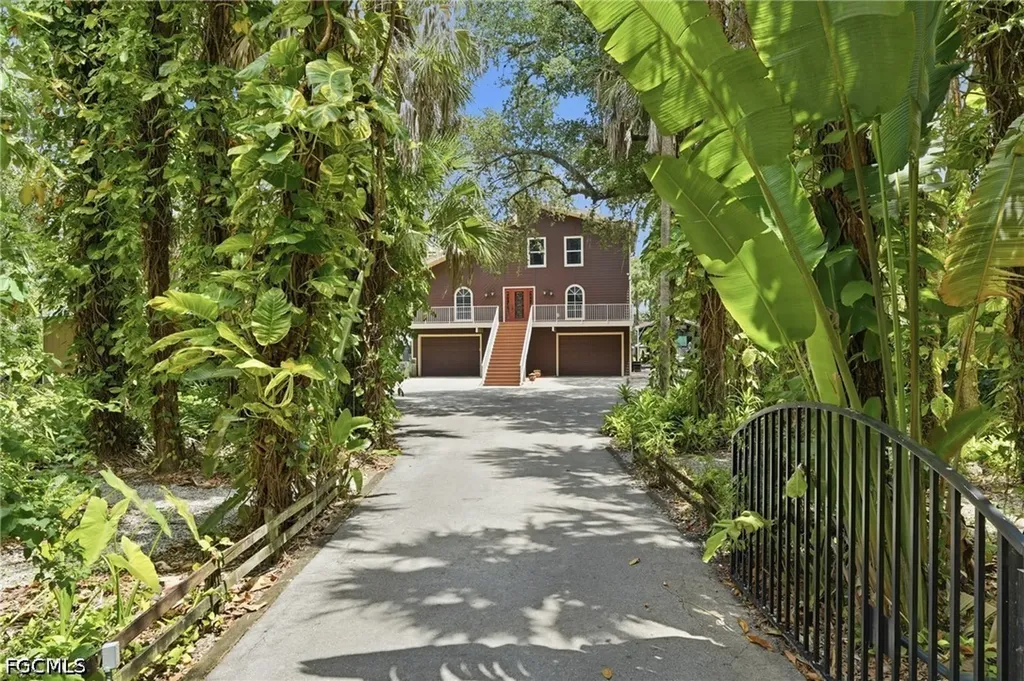 4210 Fulton Circle Fort Myers FL 33905