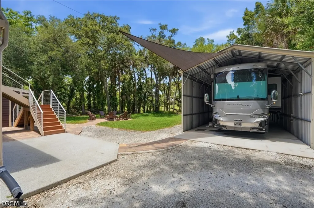 4210 Fulton Circle Fort Myers FL 33905