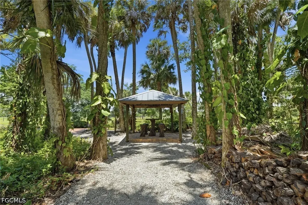4210 Fulton Circle Fort Myers FL 33905
