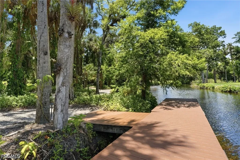 4210 Fulton Circle Fort Myers FL 33905