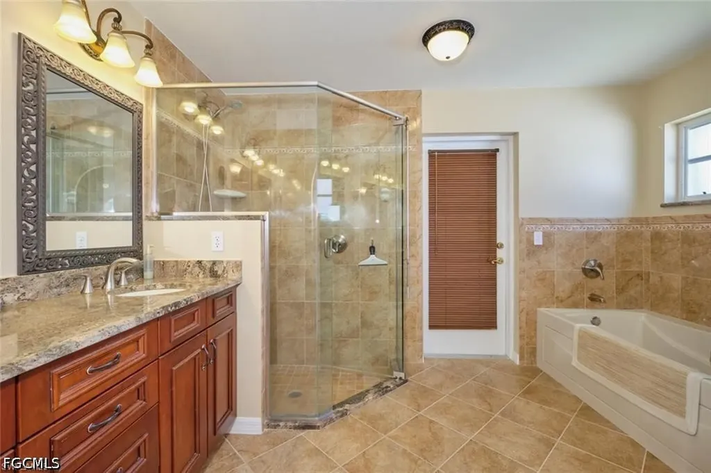 5507 SW 14th Place Cape Coral FL 33914