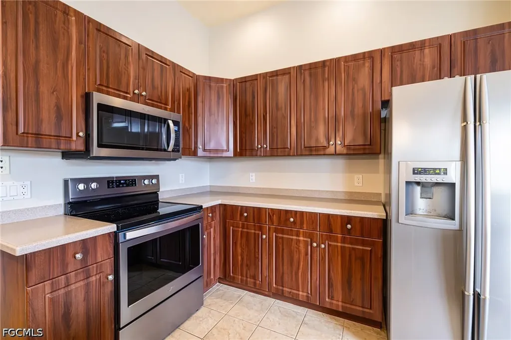 4011 SW 16th Place Cape Coral FL 33914