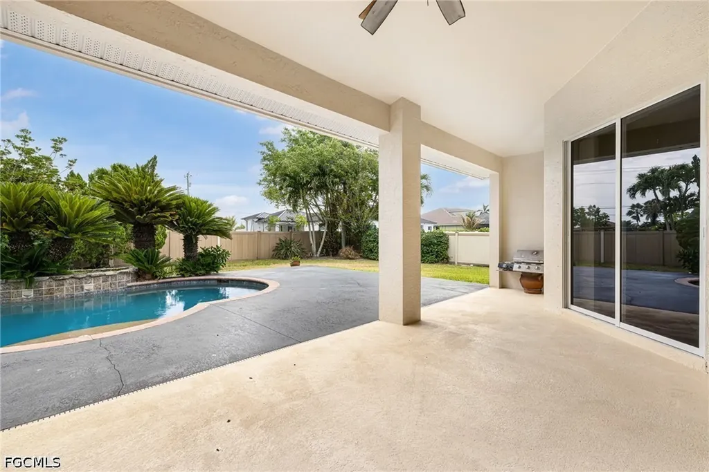 4011 SW 16th Place Cape Coral FL 33914