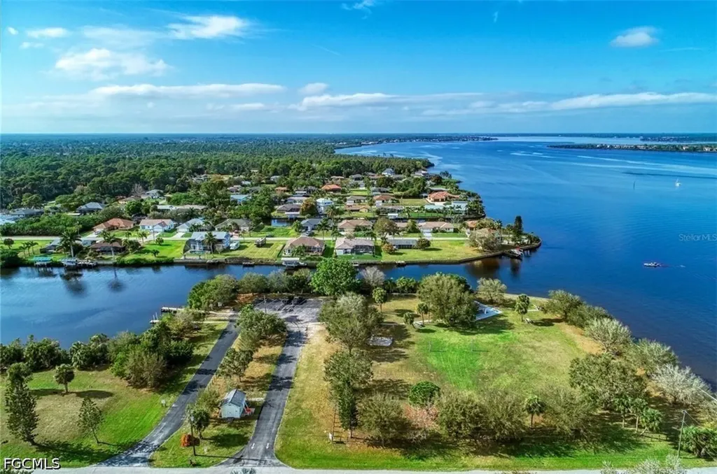 3359 El Salvador Road Port Charlotte FL 33981