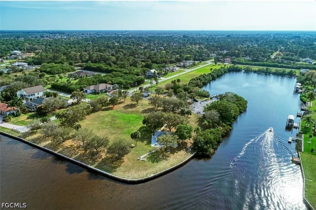 3359 El Salvador Road Port Charlotte FL 33981