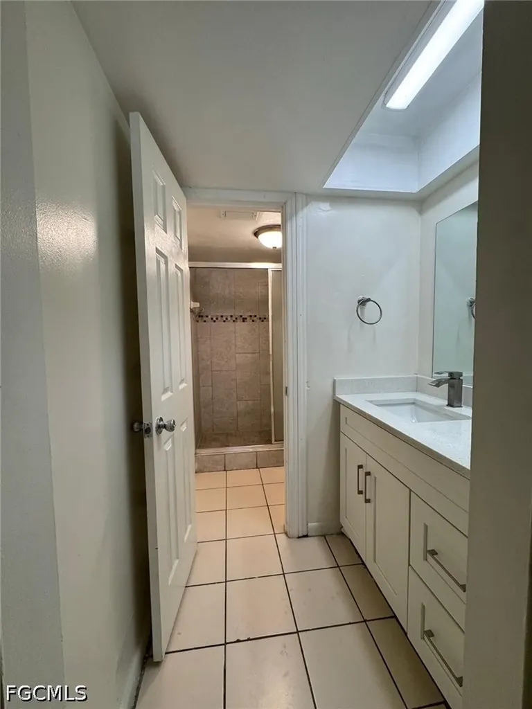 2201 E 5th Street Lehigh Acres FL 33936