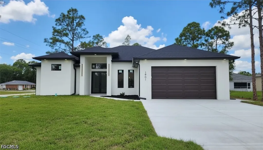 1901 Cedar Avenue N Lehigh Acres FL 33971