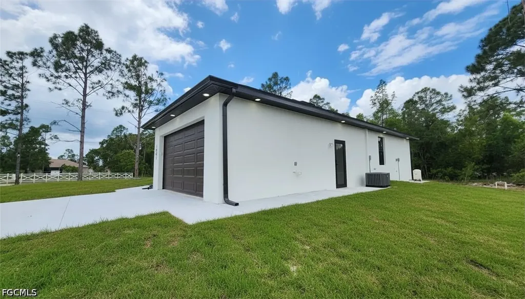 1901 Cedar Avenue N Lehigh Acres FL 33971