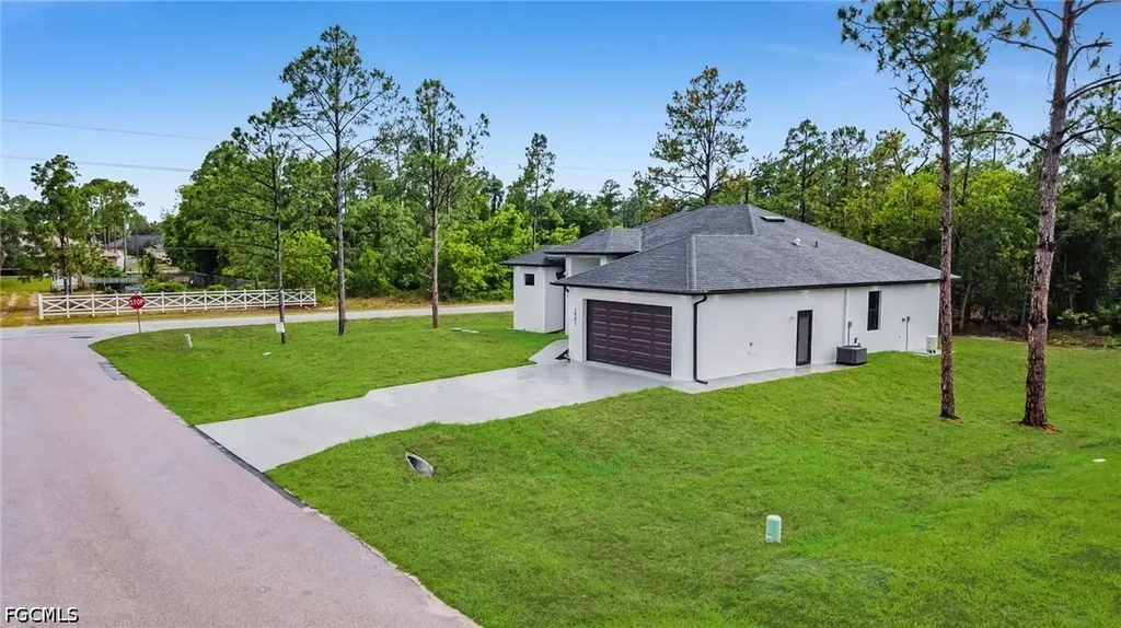 1901 Cedar Avenue N Lehigh Acres FL 33971