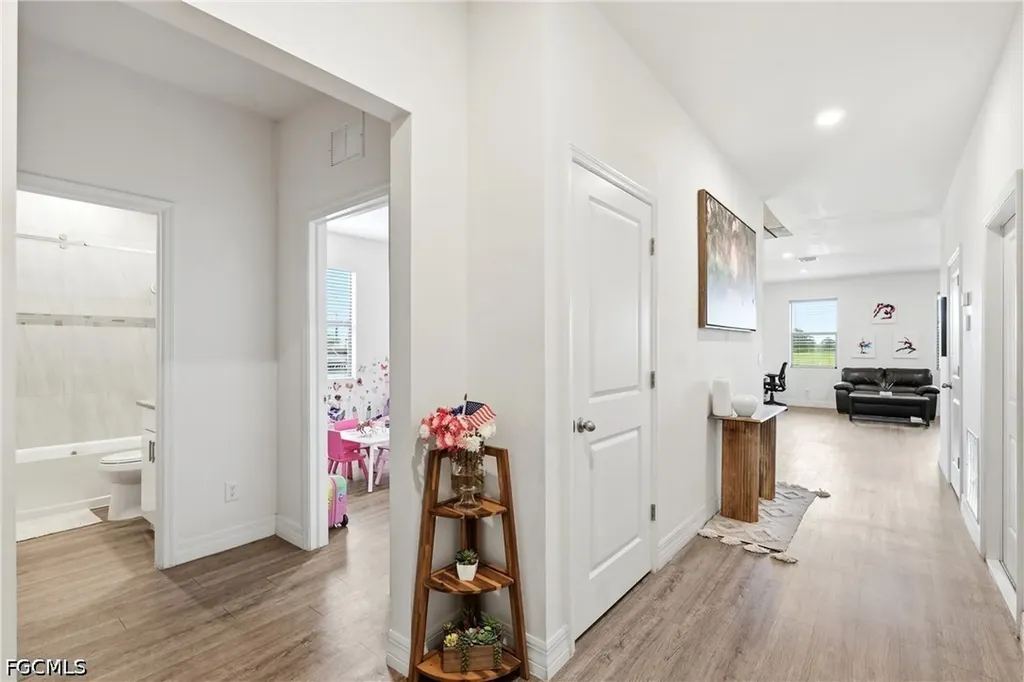 9049 Green Circle Labelle FL 33935
