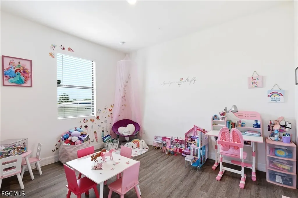 9049 Green Circle Labelle FL 33935