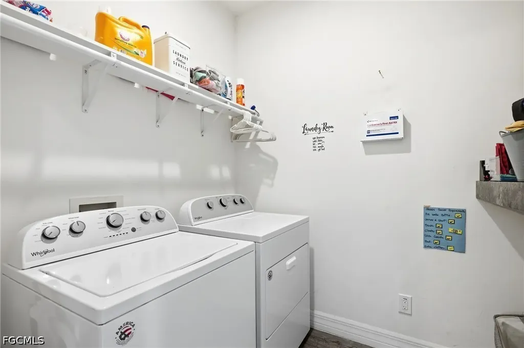 9049 Green Circle Labelle FL 33935