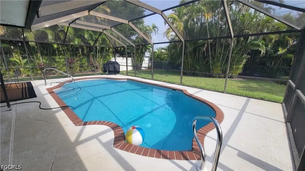 1929 NE 2nd Terrace Cape Coral FL 33909