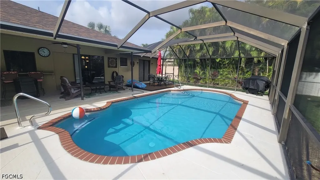 1929 NE 2nd Terrace Cape Coral FL 33909
