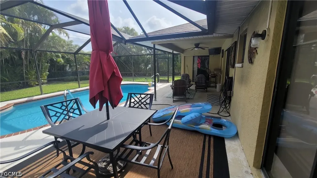 1929 NE 2nd Terrace Cape Coral FL 33909