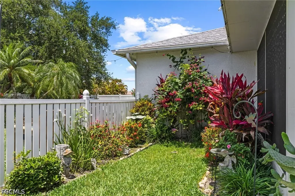 3824 SW 10th Place Cape Coral FL 33914