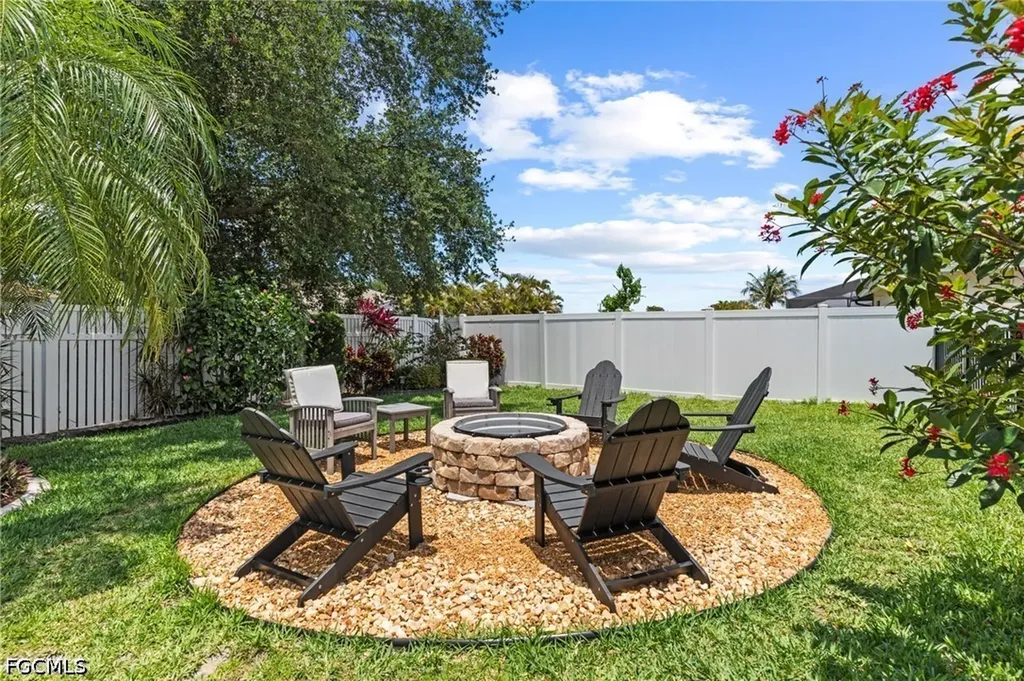 3824 SW 10th Place Cape Coral FL 33914