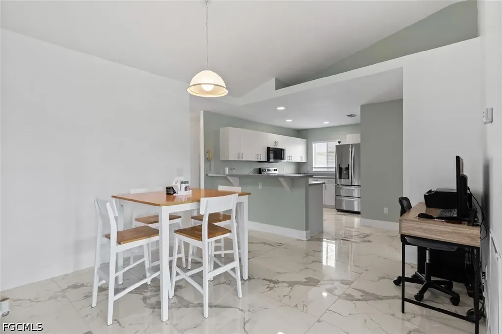 3824 SW 10th Place Cape Coral FL 33914