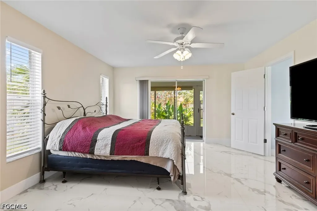 3824 SW 10th Place Cape Coral FL 33914