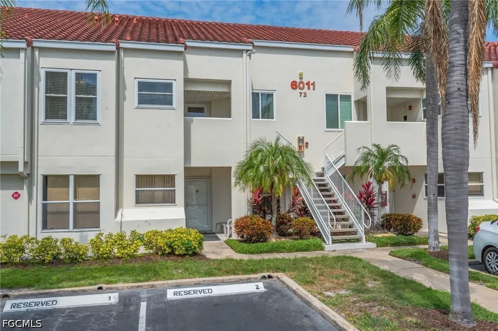 6011 Bahia Del Mar Boulevard St. Petersburg FL 33715