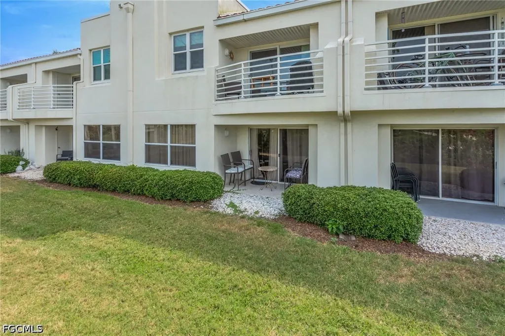 6011 Bahia Del Mar Boulevard St. Petersburg FL 33715