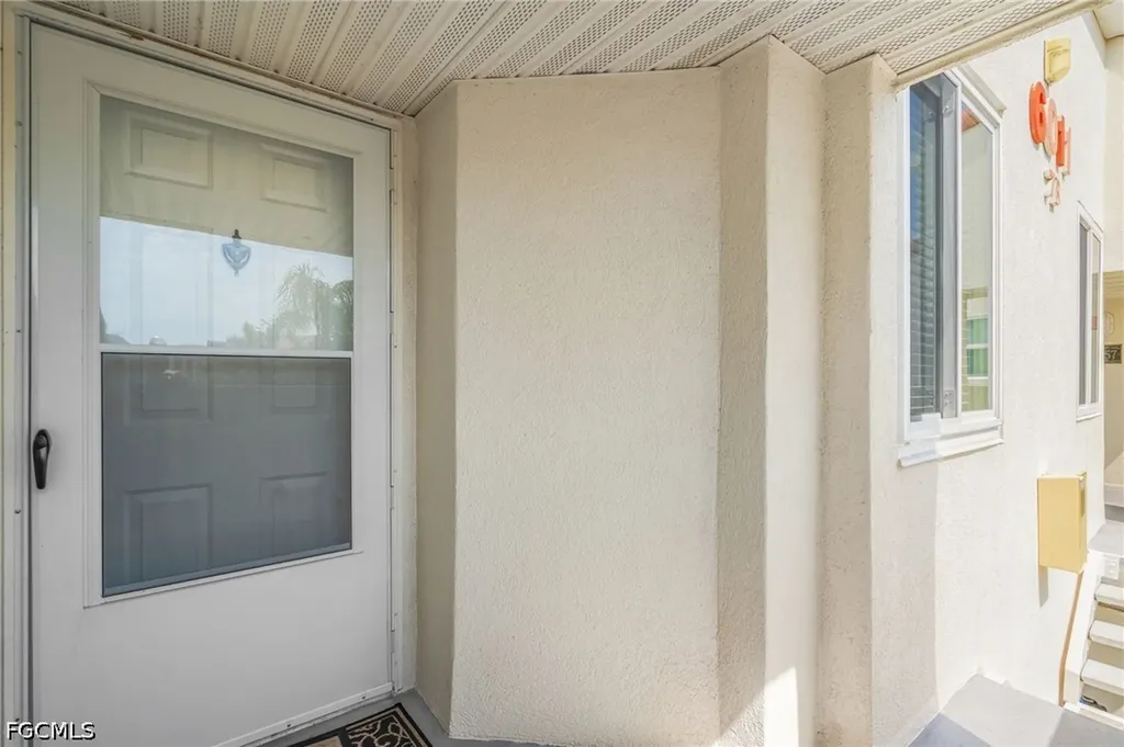 6011 Bahia Del Mar Boulevard St. Petersburg FL 33715
