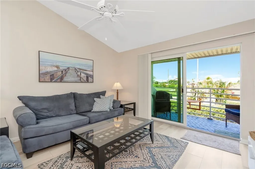 6011 Bahia Del Mar Boulevard St. Petersburg FL 33715