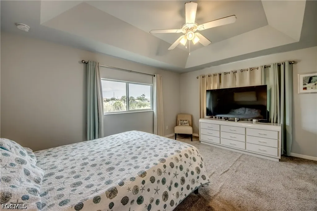 1725 NE 23rd Street Cape Coral FL 33909