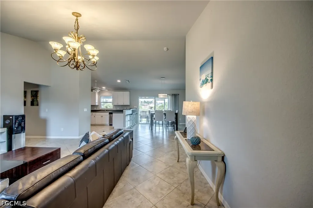 1725 NE 23rd Street Cape Coral FL 33909