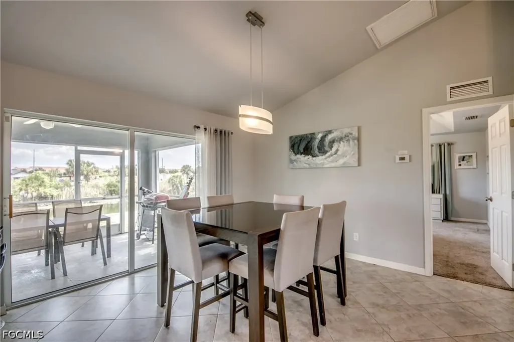 1725 NE 23rd Street Cape Coral FL 33909